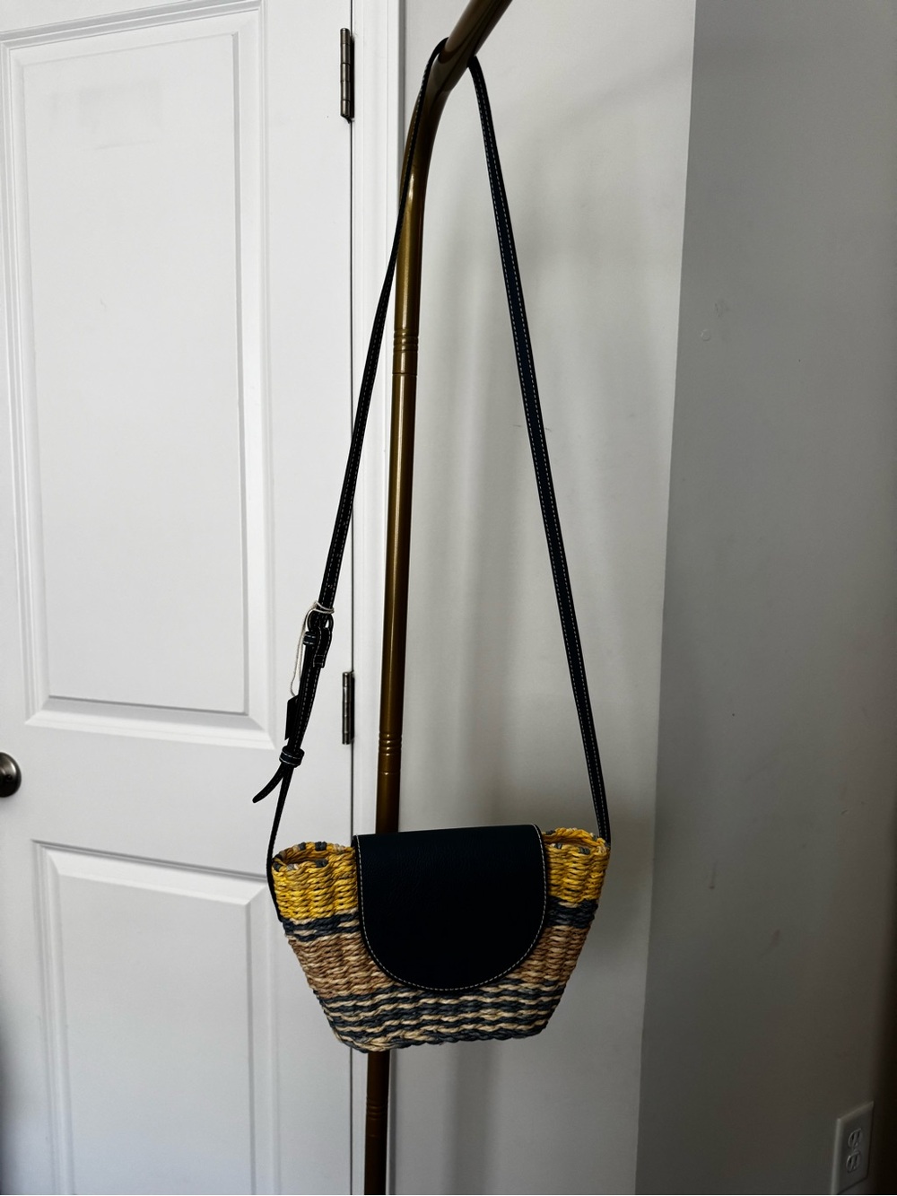 Universal Thread Woven Straw Crossbody with Blue Flap - Picture 2 of 5